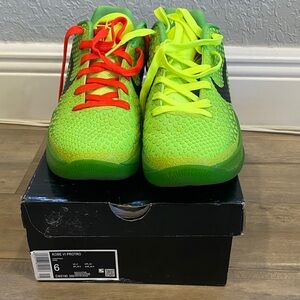 Kobe Grinch Sneakers